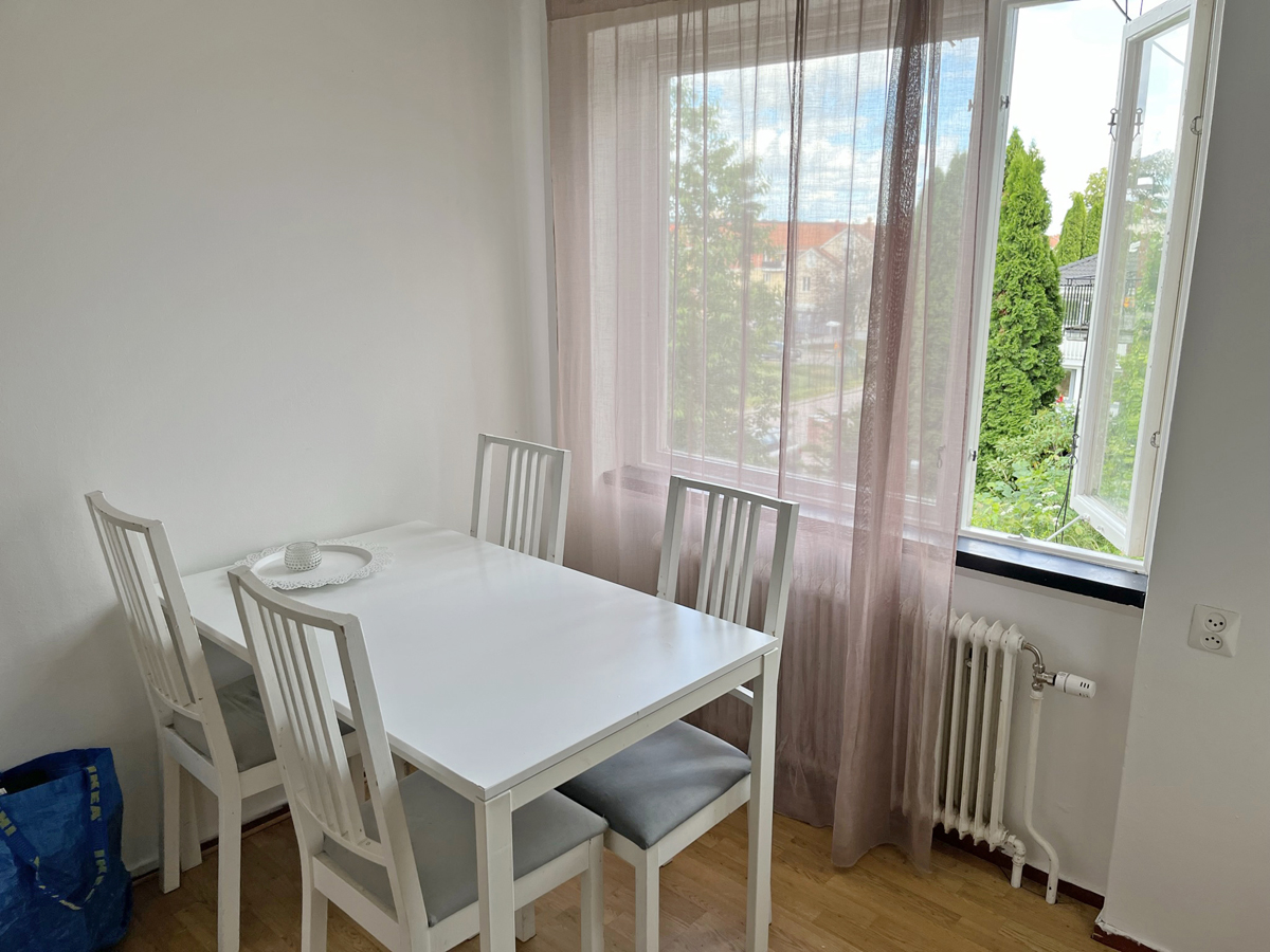 Apalbyvägen 15, 722 18, Västerås